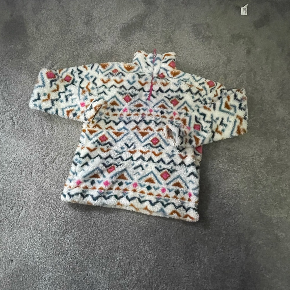 Cozy Multicolor Patterned women fleece  Pullover size S